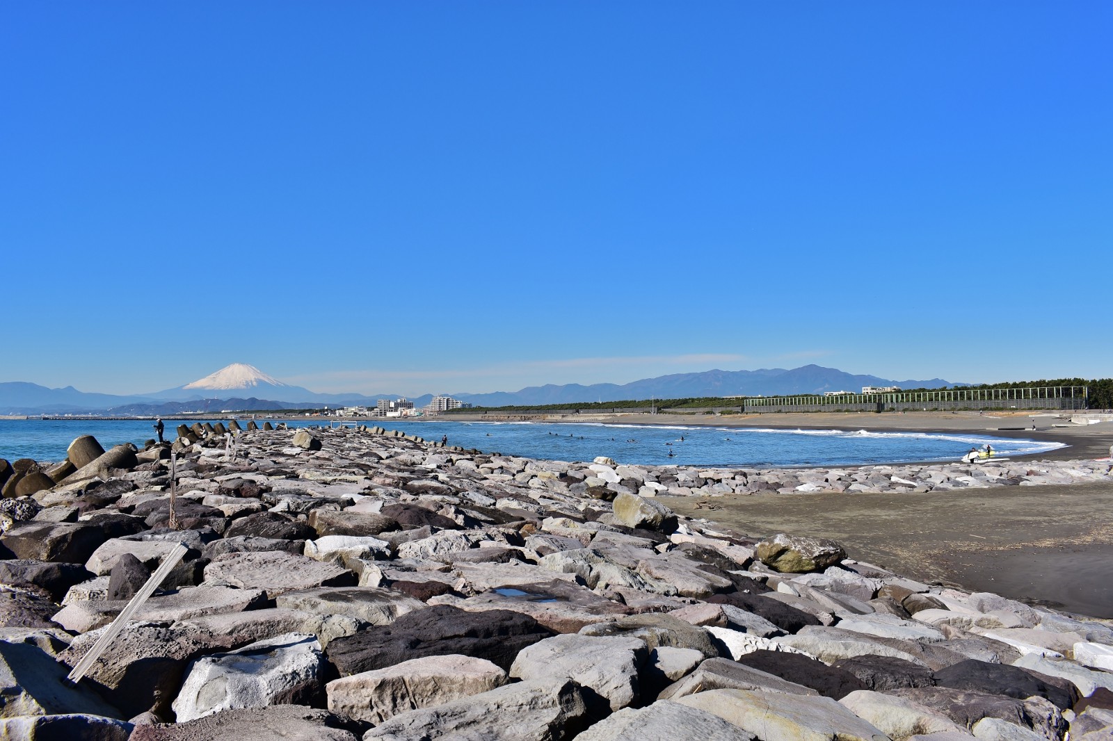 Chigasaki Southern Beach offering the scenic view of Mt Fuji