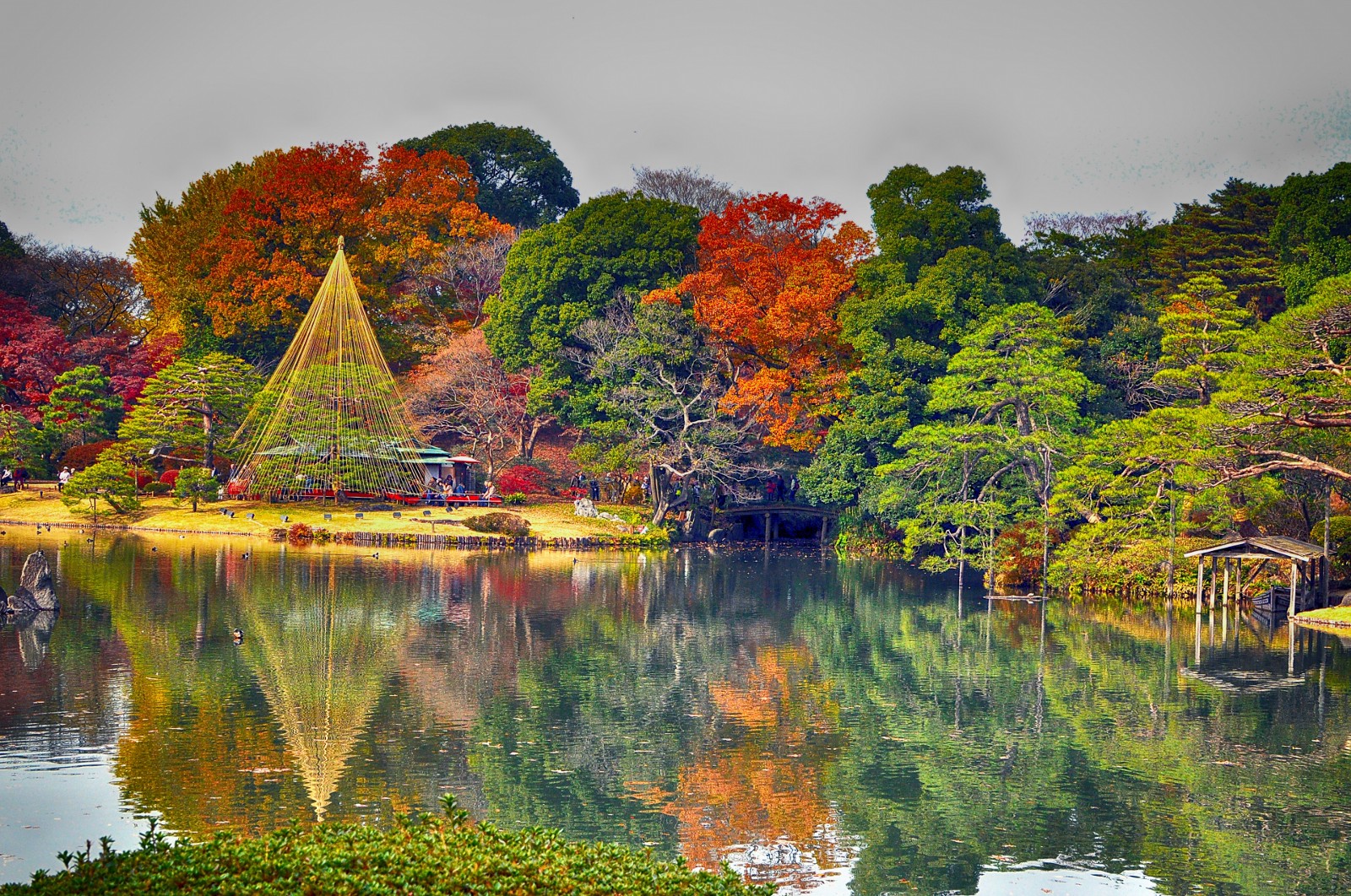 Picturesque Japanese garden: Rikugien Garden