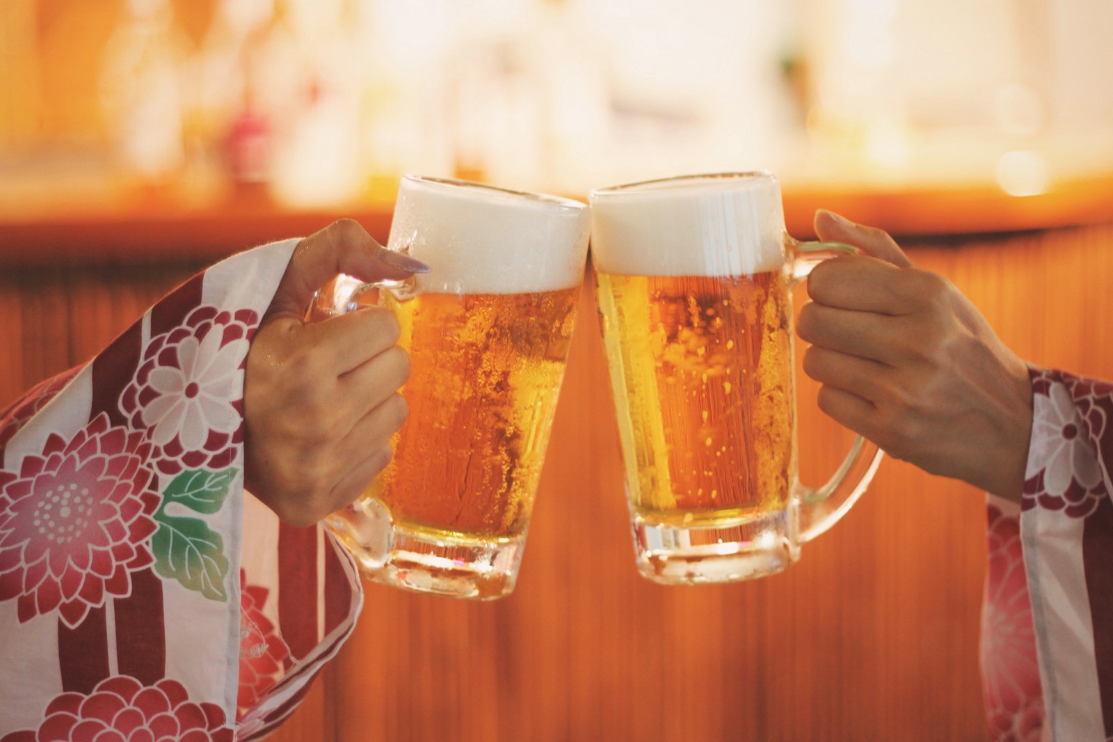 Cheering with chilled beer in summer