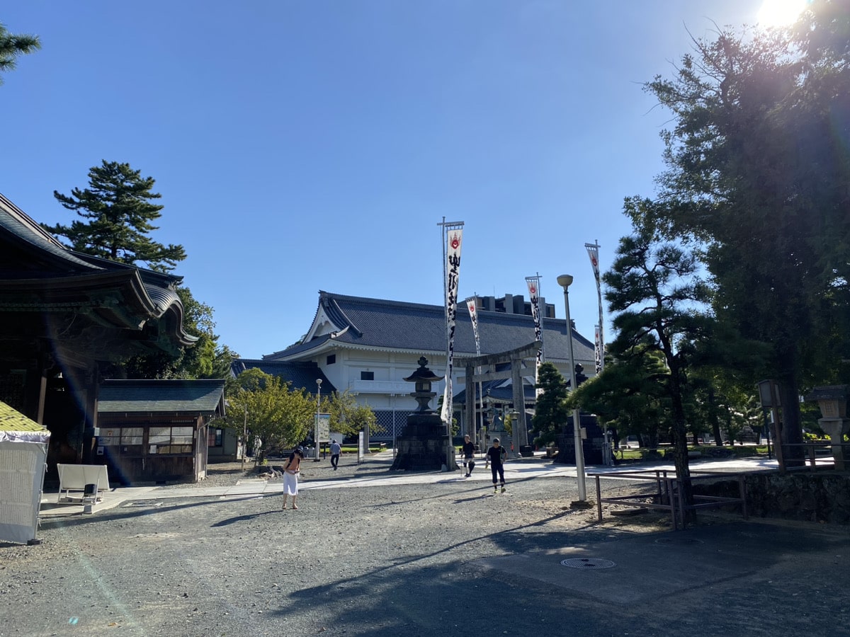 toyokawa inari Jihoukan