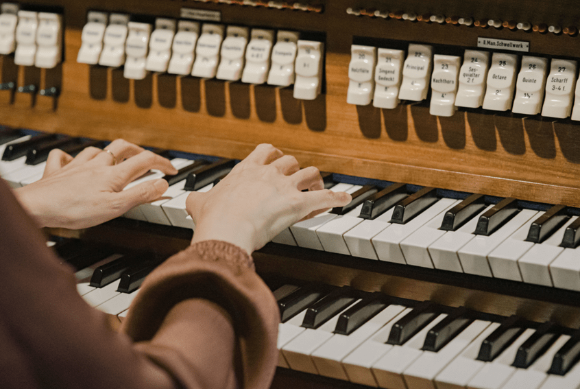 pipe organ performance