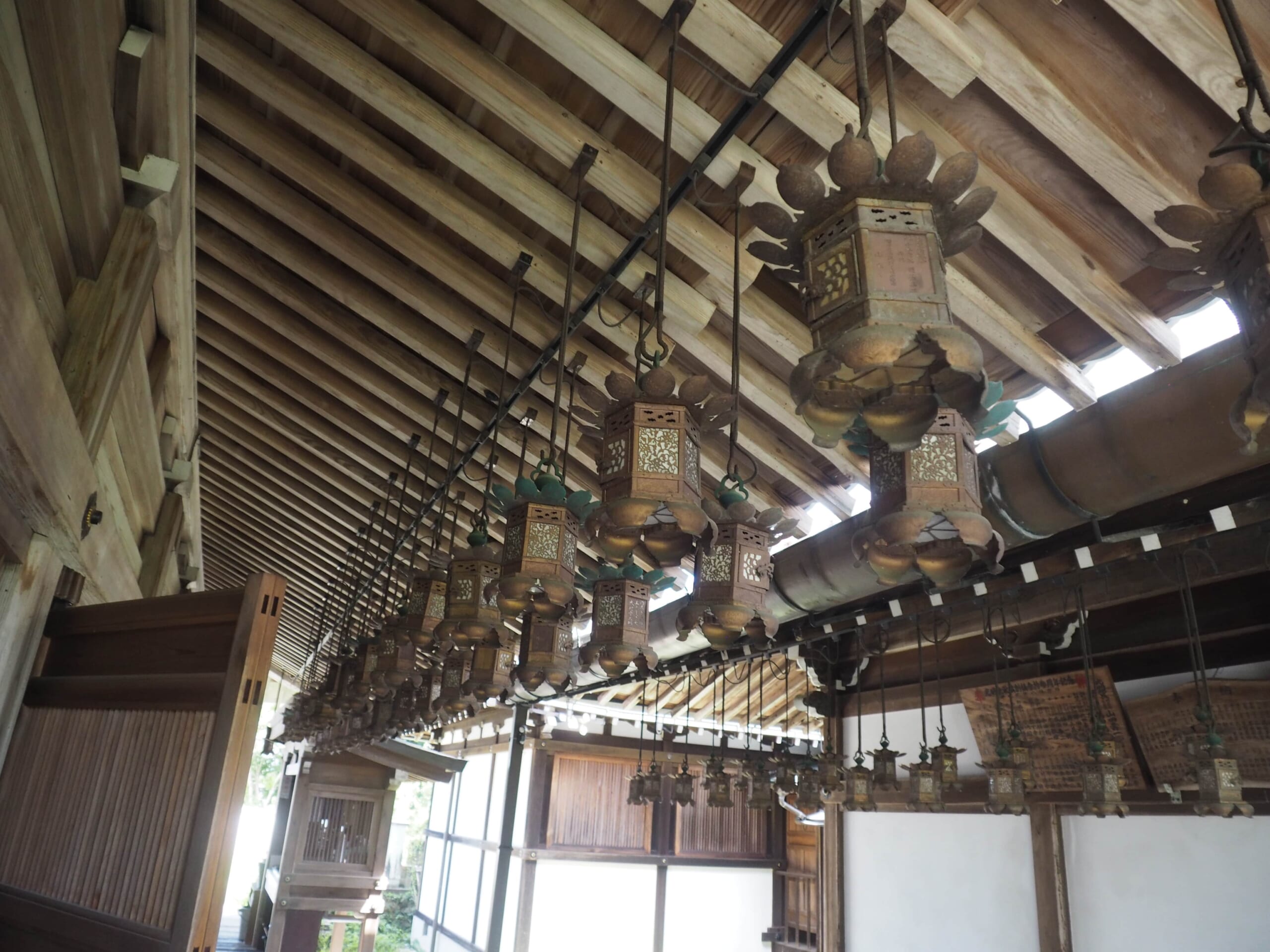 Sakuramotobo lanterns